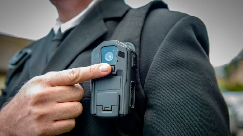 Yaka Kamerası Nedir? Güvenlik ve Denetim Amaçlı Kullanım Alanları